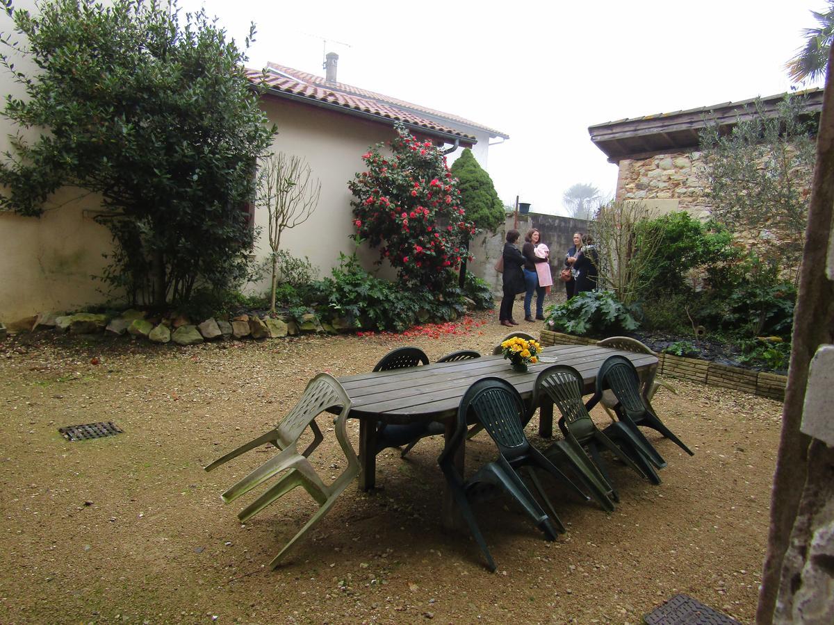 Les Chambres D'Eugenie Poyanne Bagian luar foto
